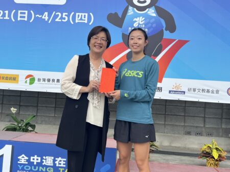 賴尹甯全中運跨欄奪冠　刷新個人最佳紀錄