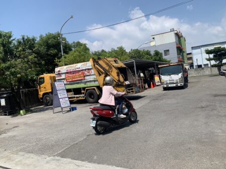 熱到快昏倒！清潔隊員收垃圾途中傳出現熱暈