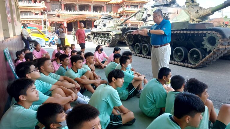 長泰19號操演 竹塘國中參觀坦克體驗國防教育 長泰19號操演 竹塘國中參觀坦克體驗國防教育