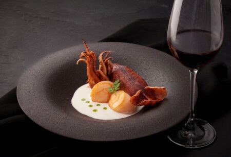 桃園同德店王品牛排煥新開幕！款待千元魷魚佐紅酒