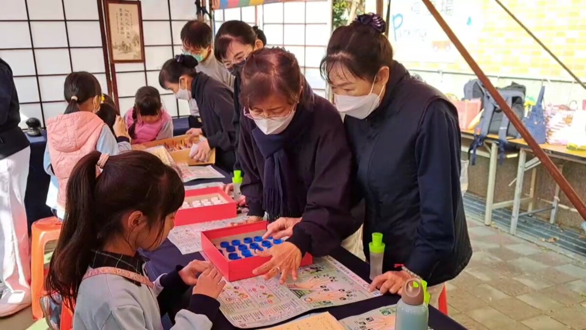 97a272f56cbc8c6aeea9312feed4d273