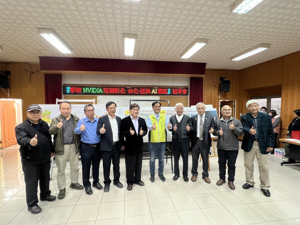 22cf35b70076ef3861d45f4d2a2b3a1d