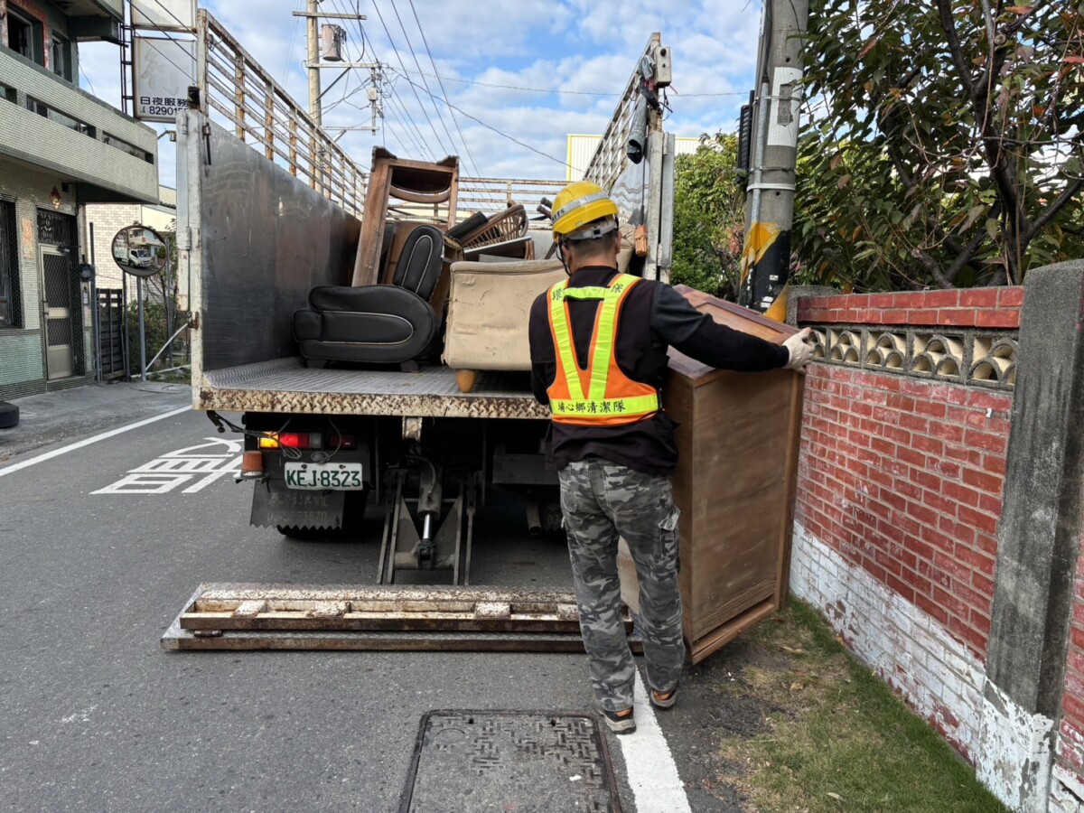 877bc62e2c3dc83c3fafae757c83b5e3