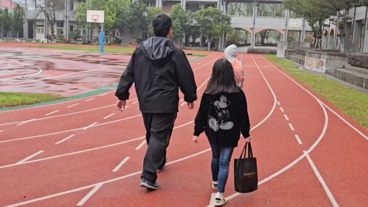 99990e34c2179caa96fcad944abd52b0