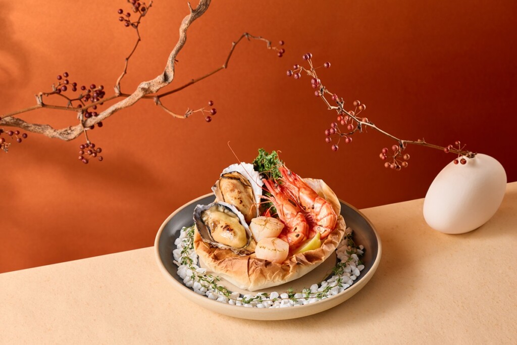 美味東西軍打卡加菜！藝奇招待日本生蠔、王品牛排款待嫩煎鮑魚