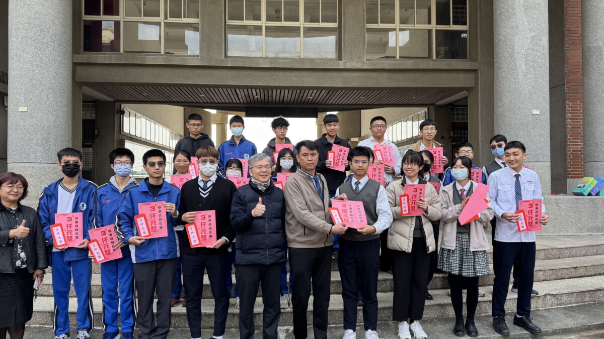 03727827833049c045998d3871ce26ee