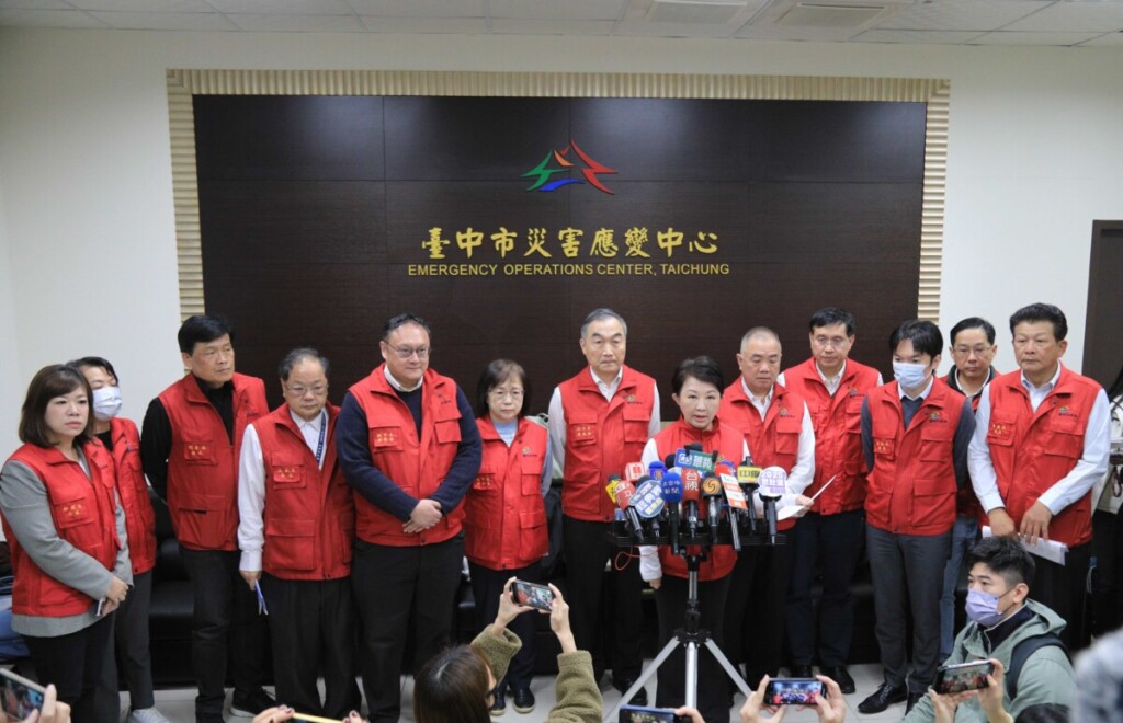 新光三越爆炸事件 盧秀燕啟動專案:全面公安稽查、受害者心理關懷及求償 新光三越爆炸事件 盧秀燕啟動專案:全面公安稽查、受害者心理關懷及求償