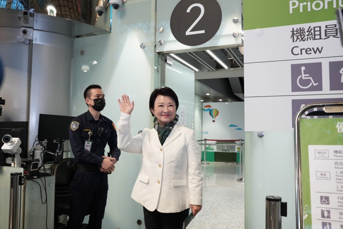 ▲台中市長盧秀燕今(24)晨率團前往日本，展開為期6天的參訪之旅。(圖/中市府提供)