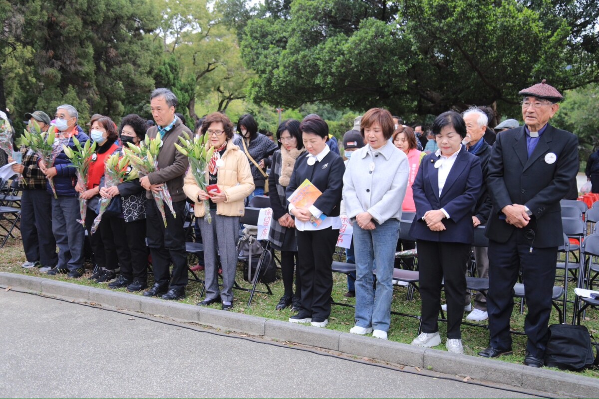 ▲今(23)日在台中公園更樓前廣場舉辦追思紀念禮拜。(圖/記者顏淑娟翻攝)