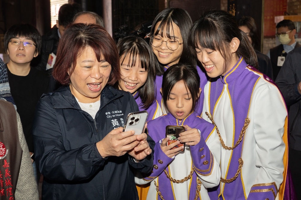 ▲實境遊戲讓黃敏惠市長直呼太好玩！邀全國民眾來嘉闖關。（圖/嘉義市政府提供）