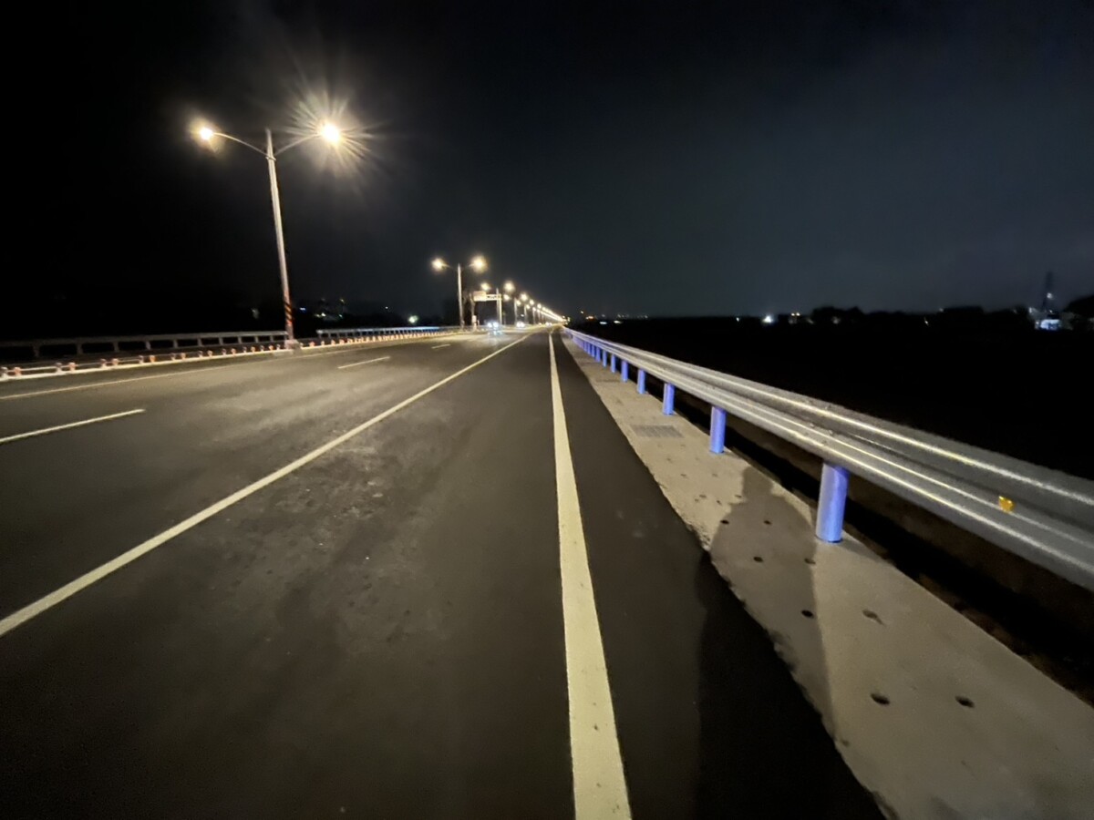 D3f96eedb9f85f38e2d301506e85fadc