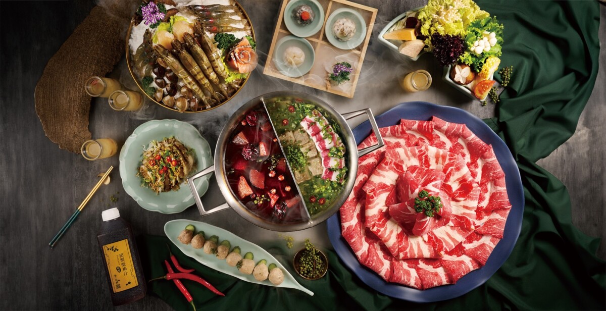 即日起到2/28，青花驕Line參加互動遊戲，送千元吃鍋金外、還能現抽1,638元雙人套餐券、招牌綜合丸、豬梅花等贈菜。