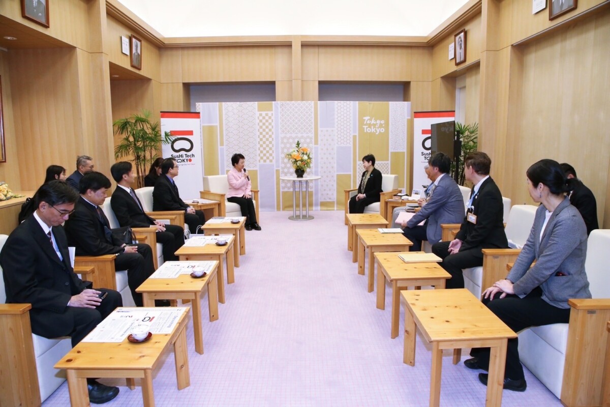 ▲城市外交歷史性一刻！盧市長、小池知事「雙女性首長」會晤，互勉幸福城市再創佳績。(圖/中市府提供)