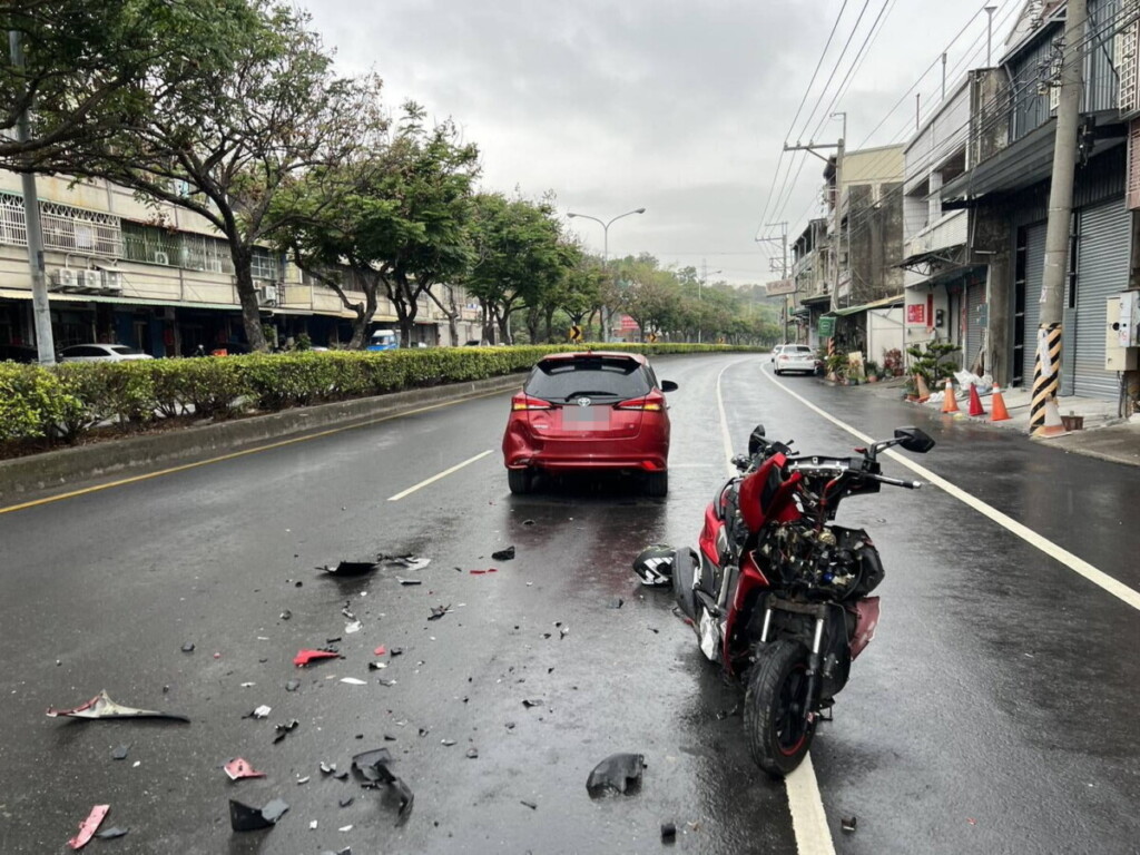 芬園鄉彰南路發生車禍　19歲女騎士摔飛受傷