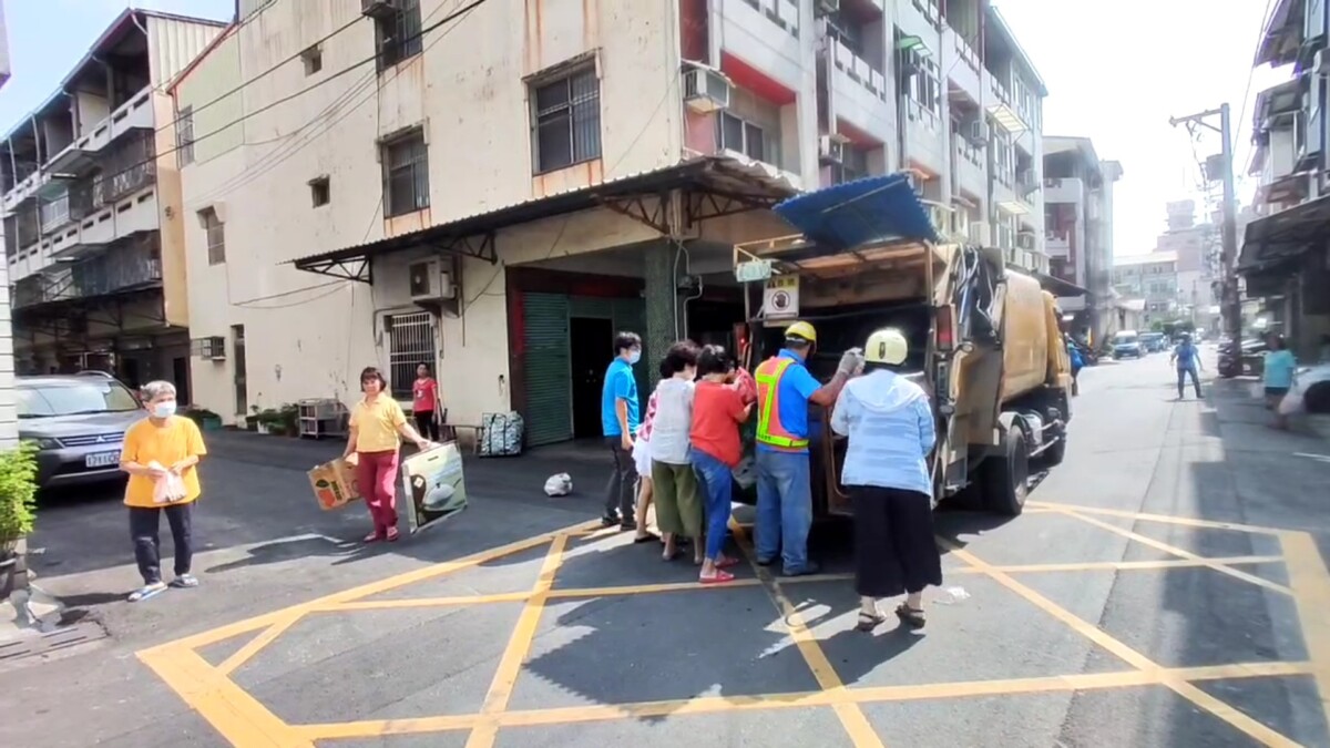 2e42c1b292b1df7c9bd1ab48c9ab37c8