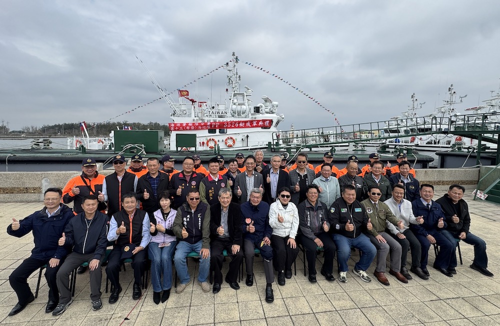 參與祈福儀式後合影。（圖/海巡署提供）