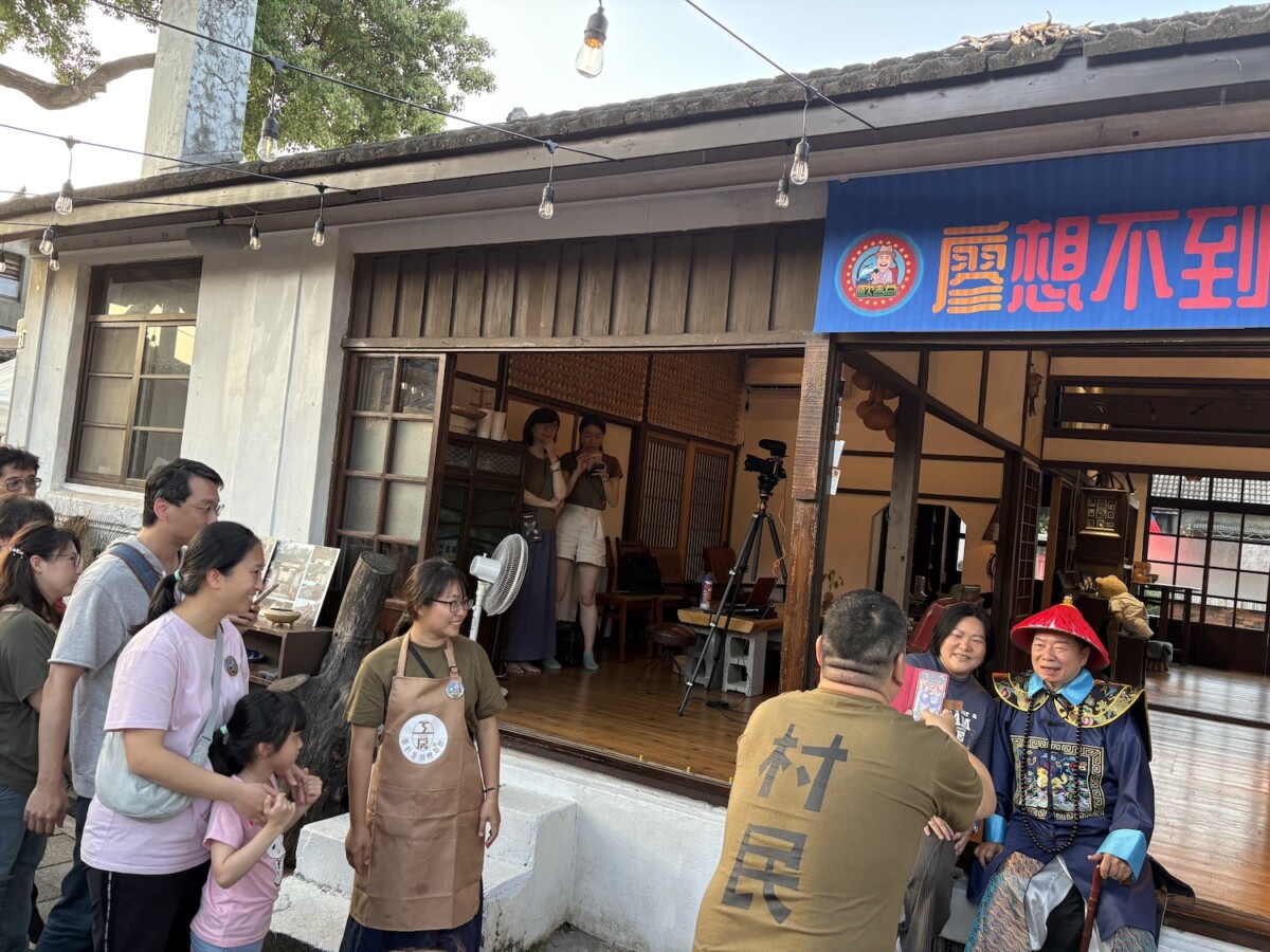 獨照、合影，廖峻通通來者不拒