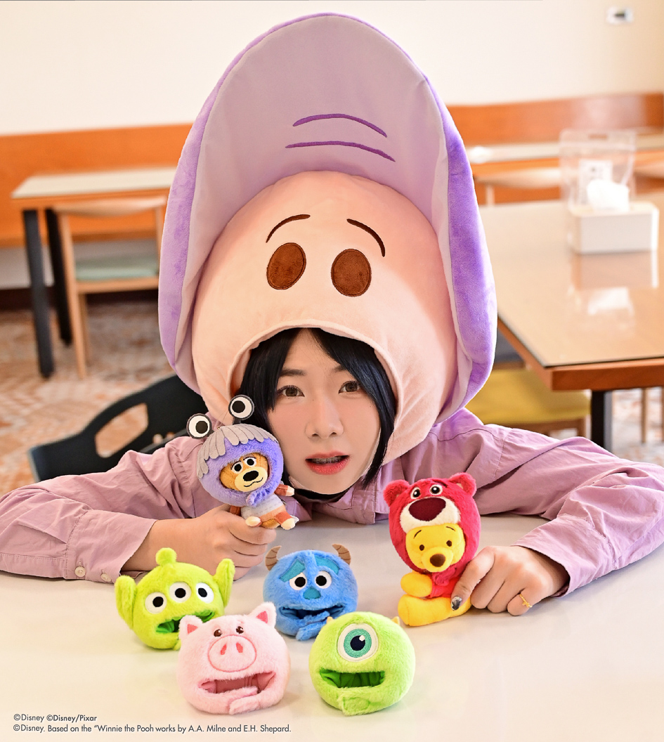 ▲機率抽中超萌姆蠣寶寶帽大獎，都在「迪士尼頭套吊飾大扭蛋機」。（圖/KHTOY提供）