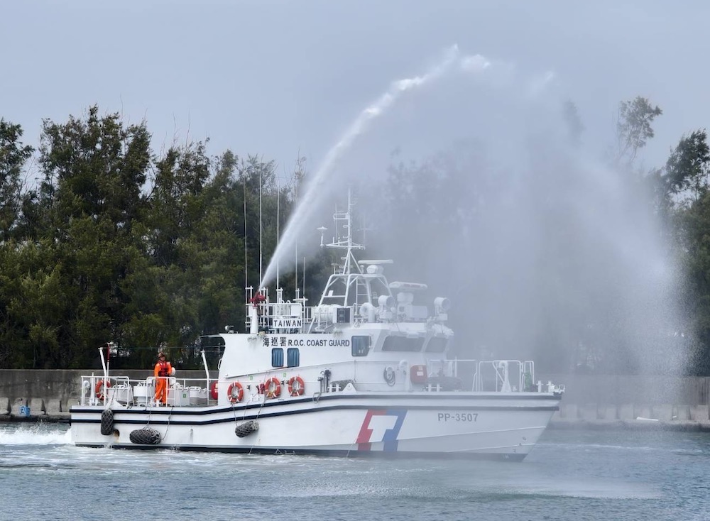 PP3526海巡艇成軍捍衛安全。（圖/海巡署提供）