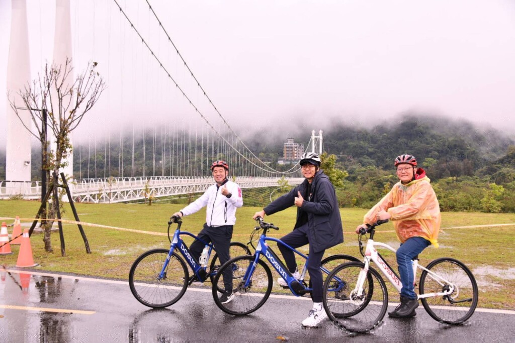 春季出遊好去處 大龍門親子騎車追風趣