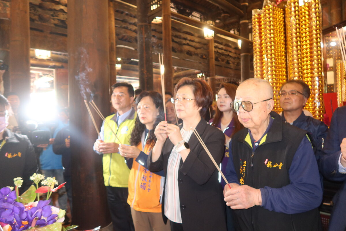 C204a52fdfecbd1d9c0c6fd47dd9959e