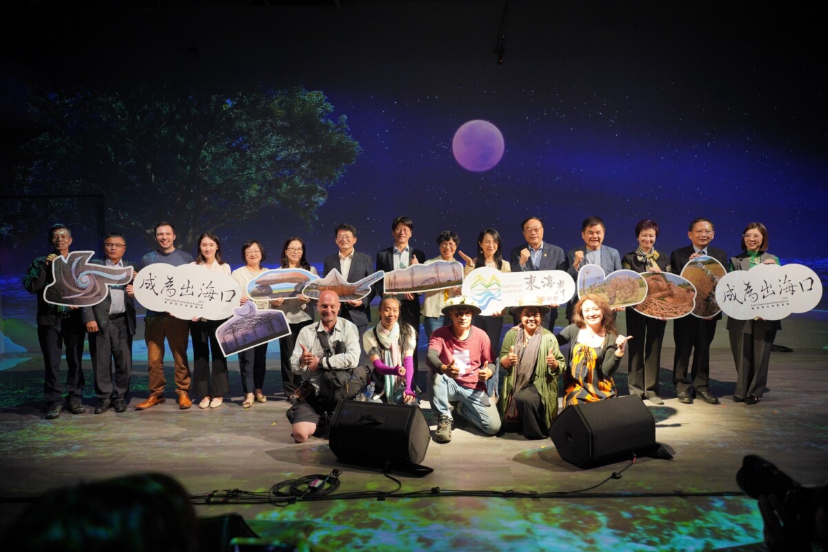 54b9a8f0068ab3042d85162652bdc253