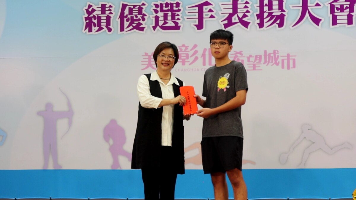 6235b2b1db431c53cca6b37dce259570