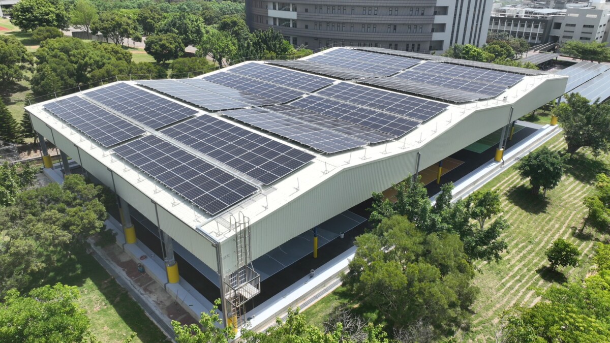 ▲光電球場外觀。(圖/中市府提供)