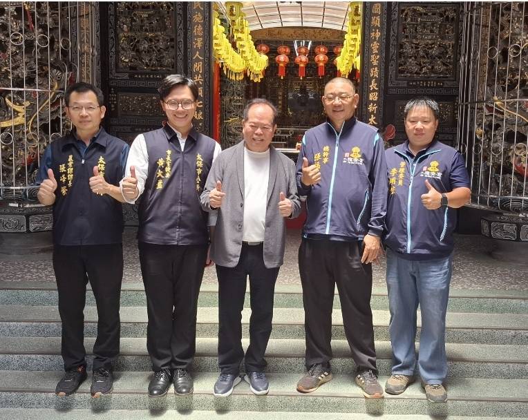 《Linking 368 Taiwan 恁去台灣》團隊到太保市公所、太保市農會、福濟宮等地展開有關太保市人文底蘊與科技前瞻交織的節目拍攝。（圖/記者陳惲朋翻攝）