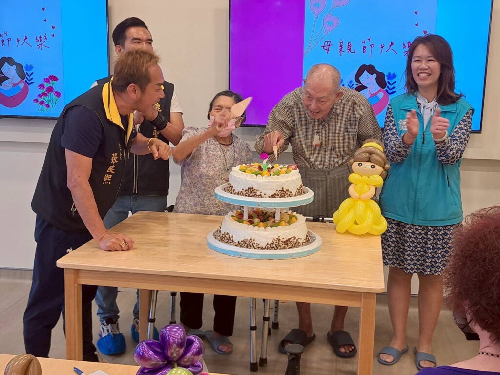 氣球天使現身秀和苑！母親節慶祝活動驚喜連連