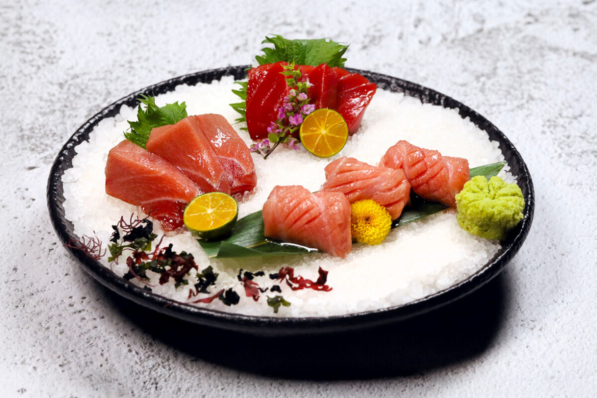 ▲新鮮現切黑鮪魚刺身，口感肥美鮮甜。（圖/京樂日本料理提供）