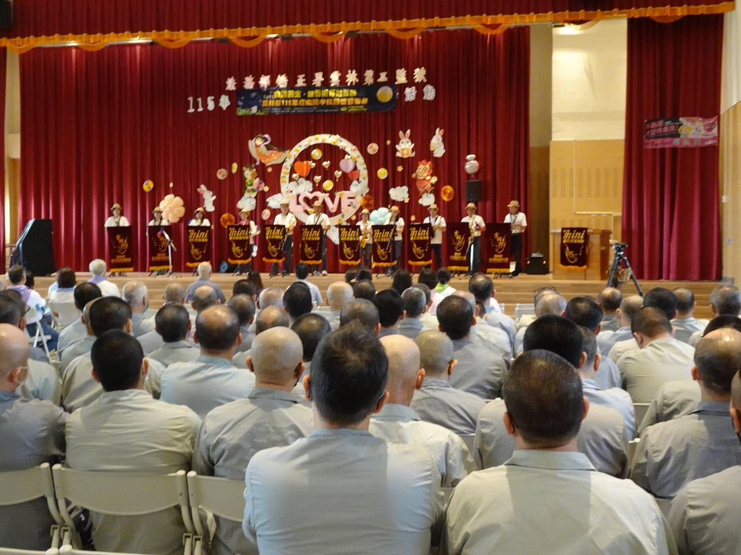 音樂穿越高牆送暖！雲林二監中秋音樂會陪收容人過節