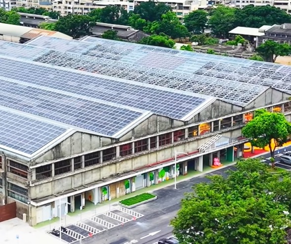 高雄親子樂園才開1個月就被玩壞！拳擊球、巡道車頻傳災情