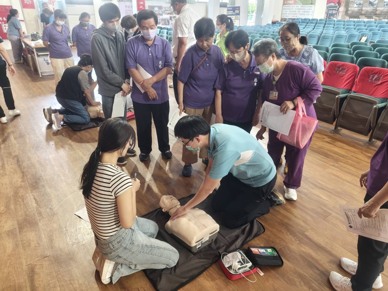 急救技能不能少　中彰榮家全員學CPR、AED