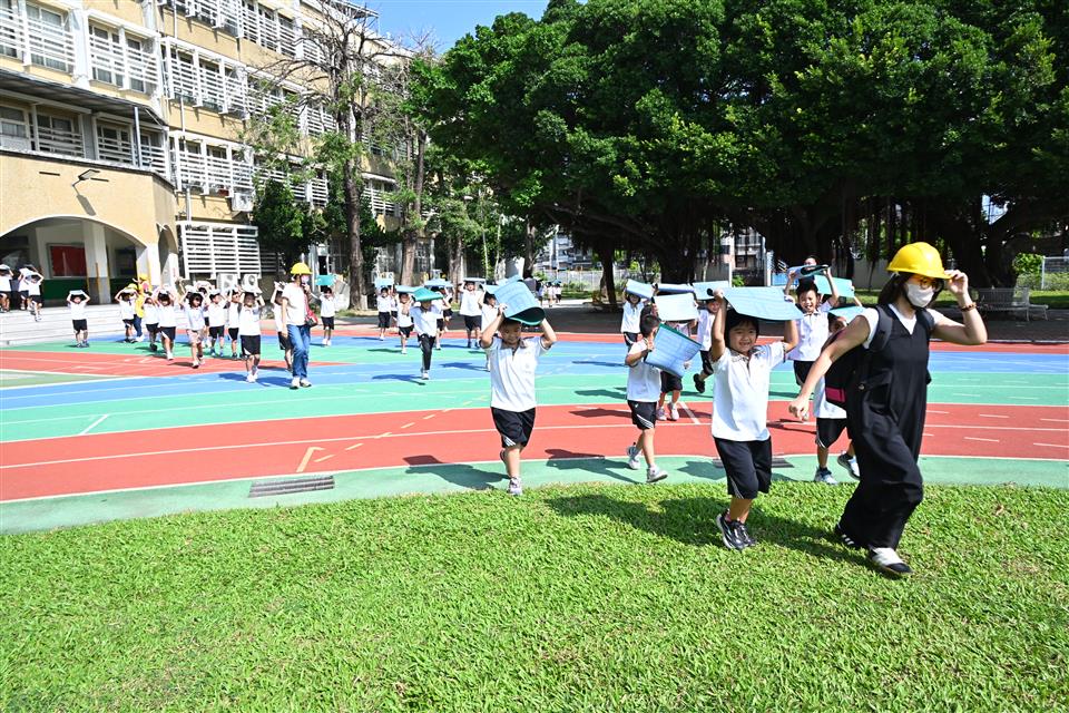 9時21分全縣防震演練　彰化強化校園避難應變力