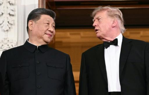 一襲中山裝，不能替台灣決定歷史與未來