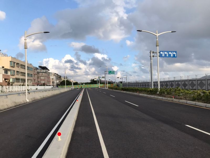 等了9年終於要通車！高雄新台17線10月底開放　估省15分鐘