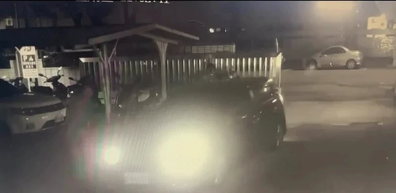 「我殺人了」男載屍衝警局　疑打死同事後開車跑台東
