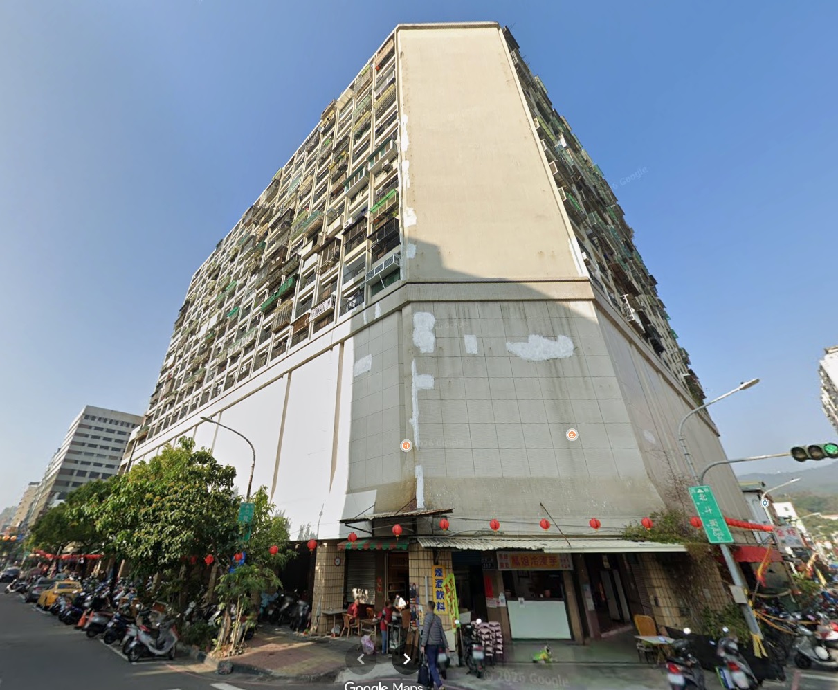 9萬元電梯大樓竟拍到104萬！13人搶標　專家揭真正成本