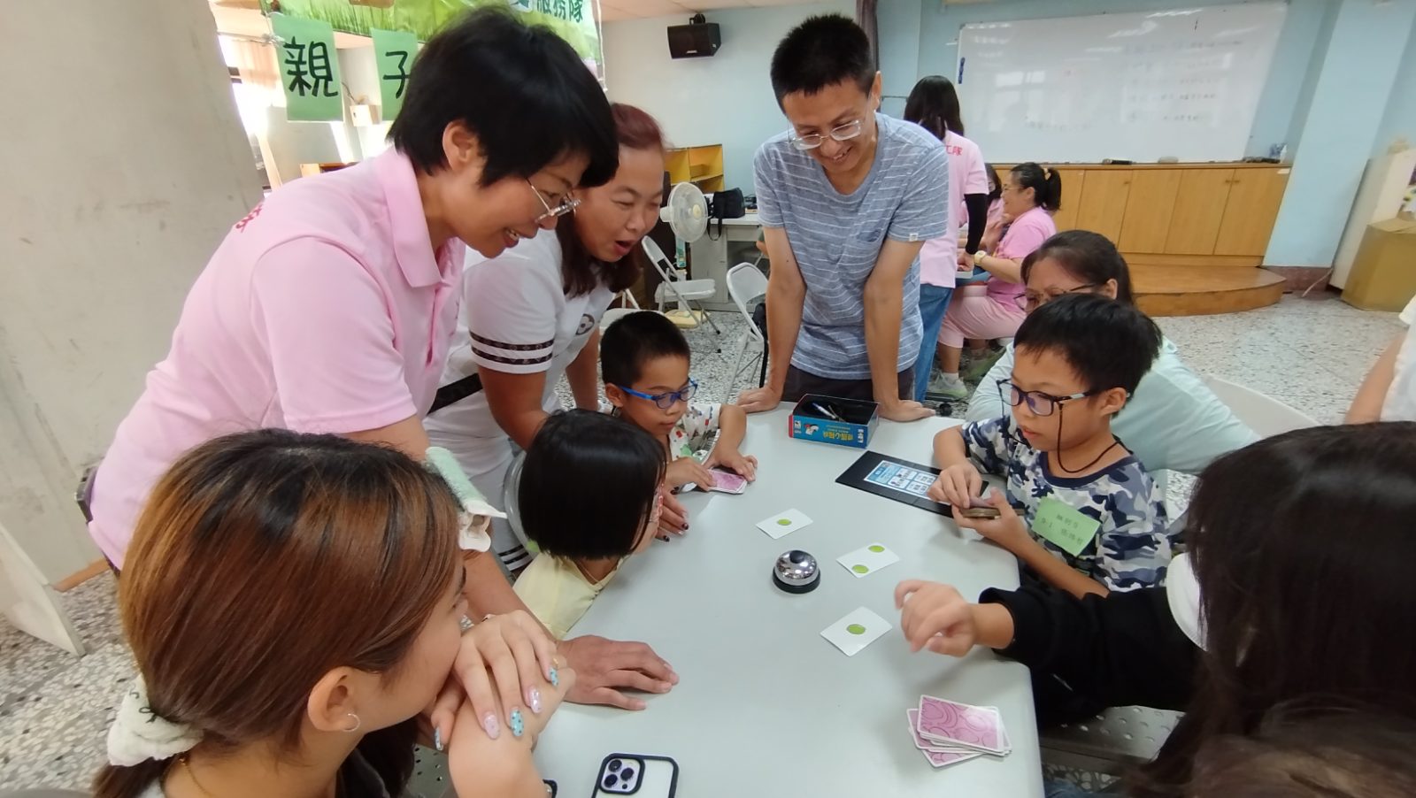 31名親子玩桌遊　彰化家扶桌遊趴親子玩出好默契